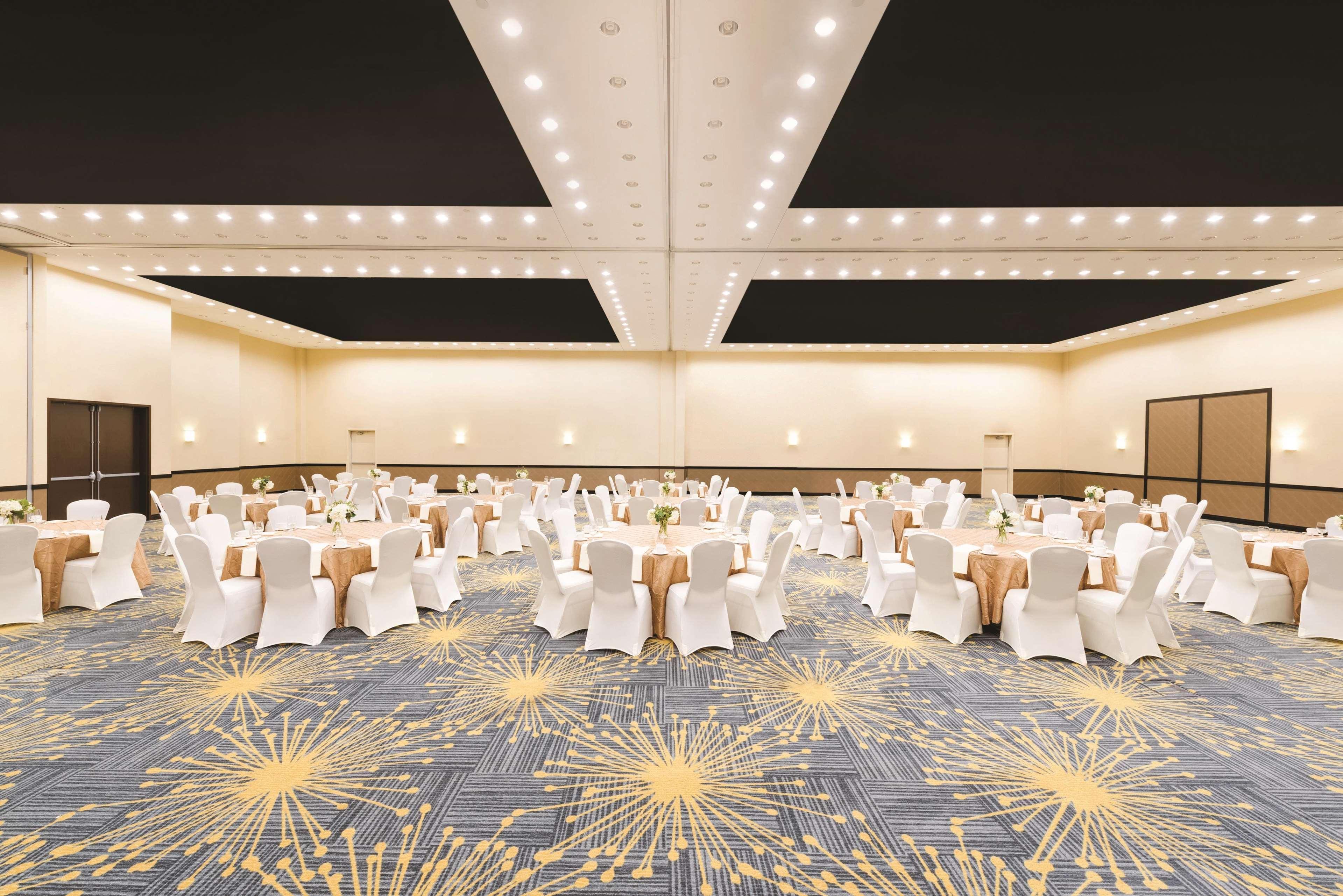 Hilton Garden Inn Fargo Extérieur photo