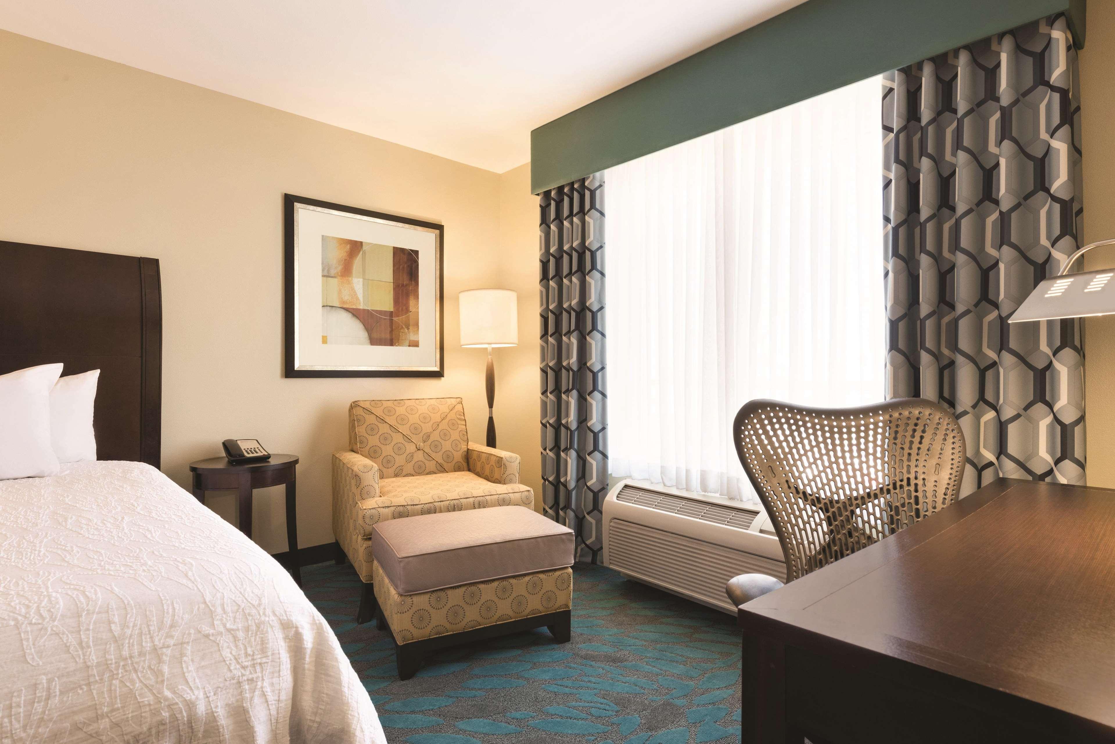 Hilton Garden Inn Fargo Extérieur photo