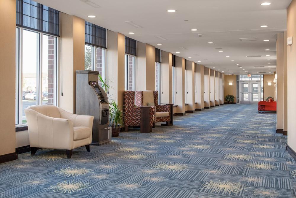 Hilton Garden Inn Fargo Extérieur photo