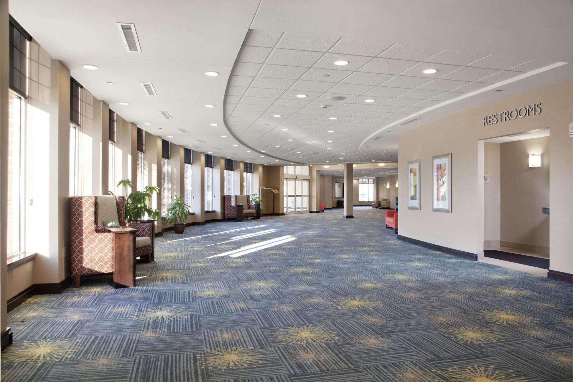 Hilton Garden Inn Fargo Extérieur photo
