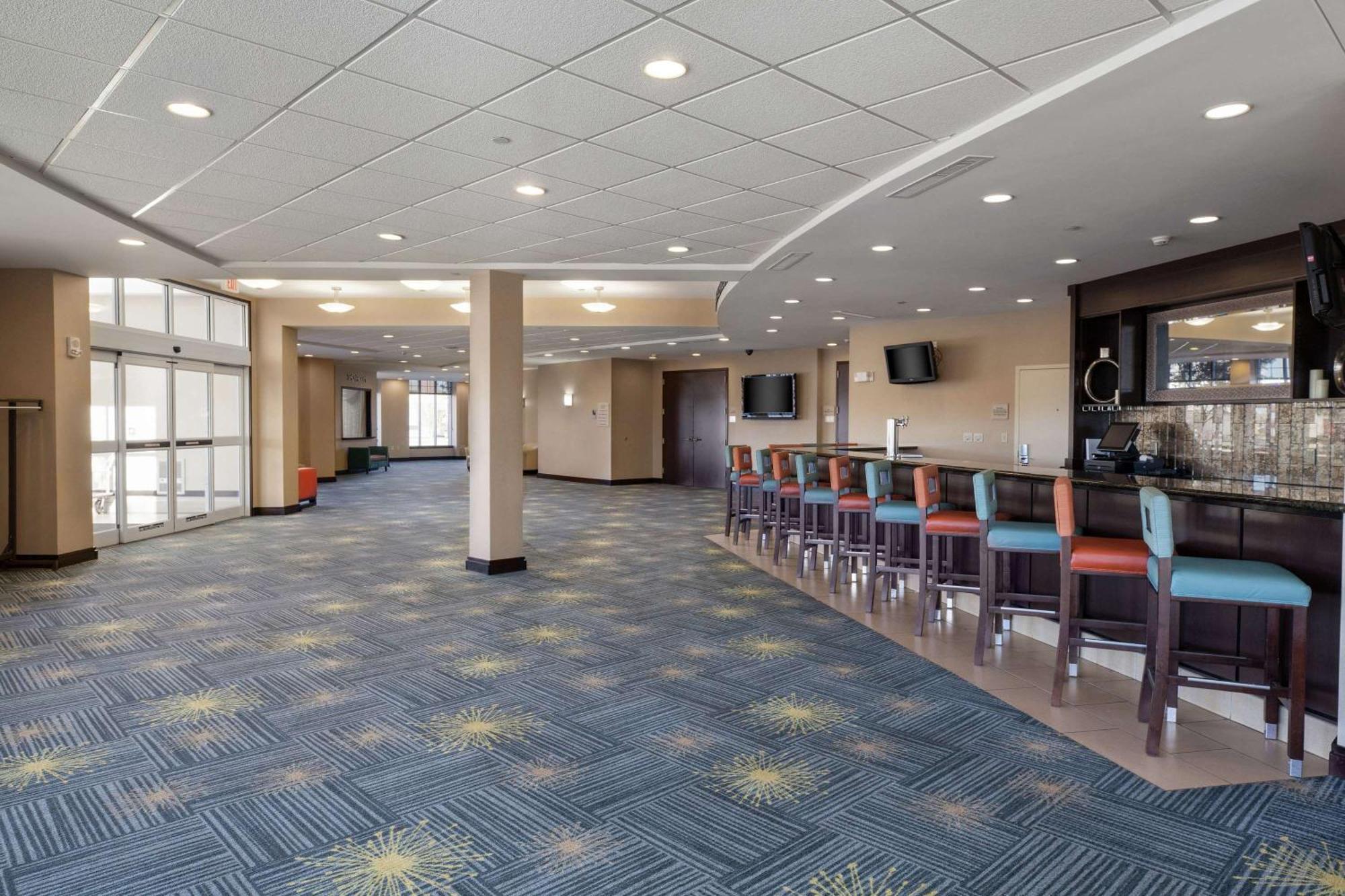 Hilton Garden Inn Fargo Extérieur photo