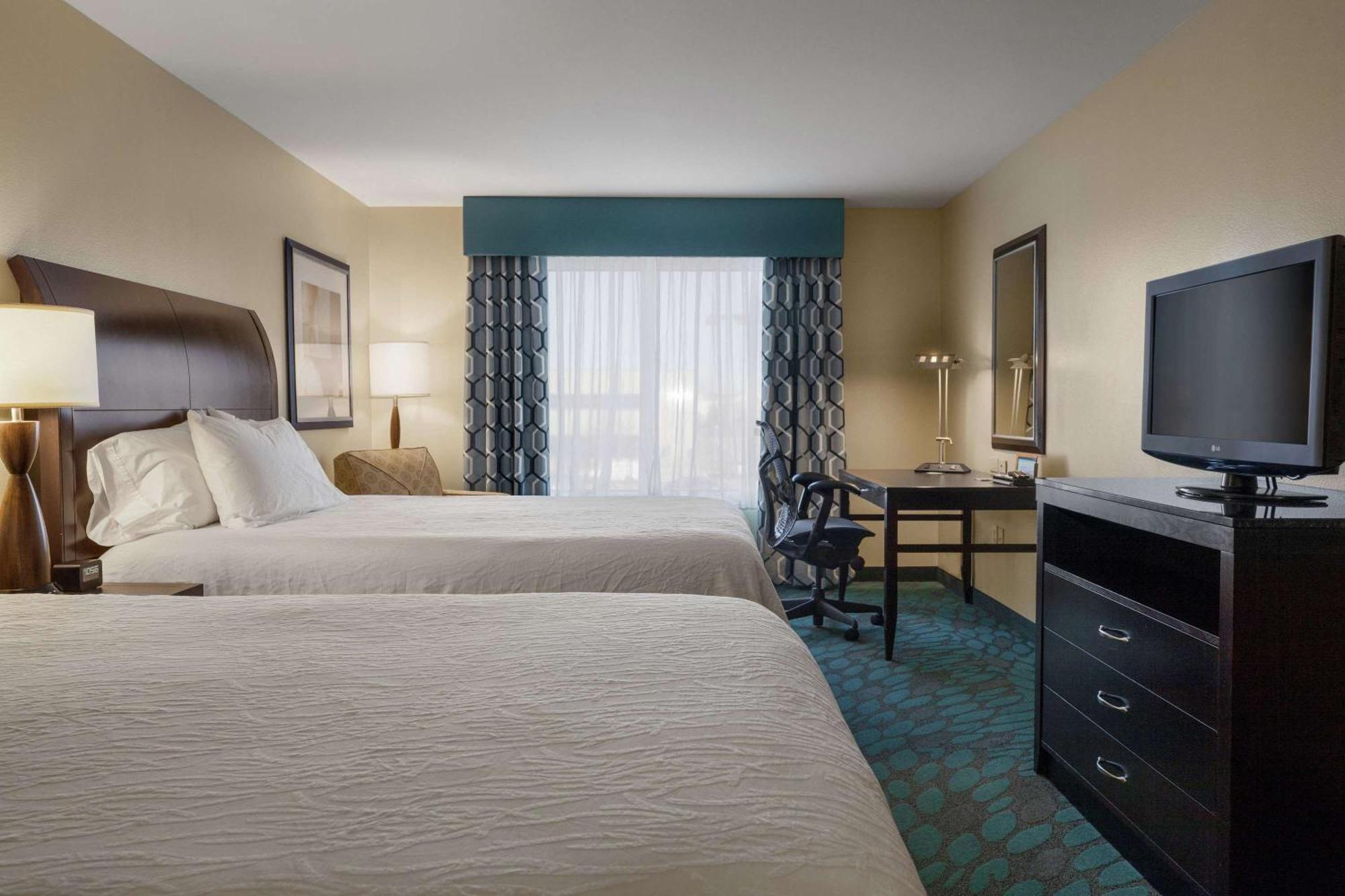 Hilton Garden Inn Fargo Extérieur photo