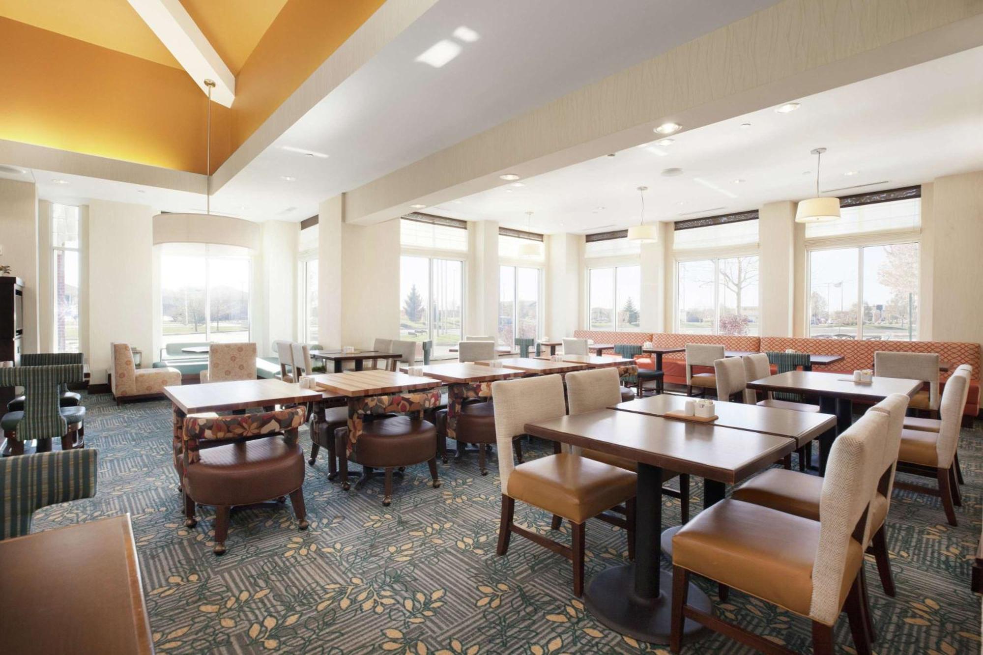Hilton Garden Inn Fargo Extérieur photo